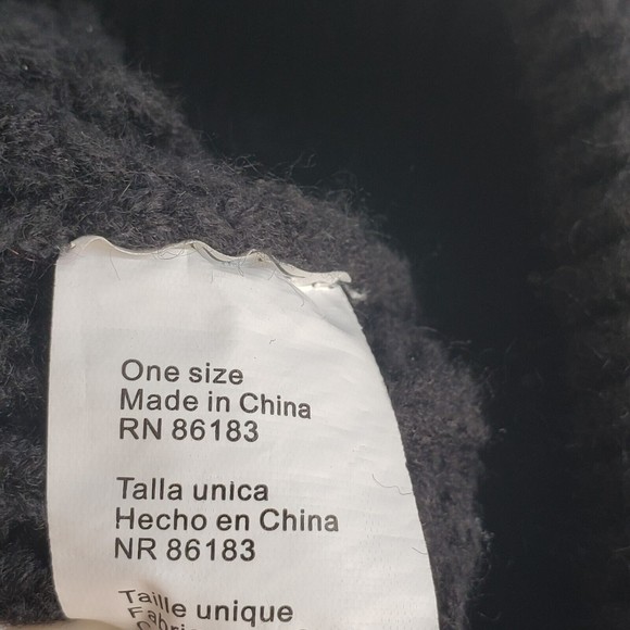 Beanie with Detachable Mask Cover Black Size OS One Size Pom Unisex RN 86183 - Picture 9 of 9